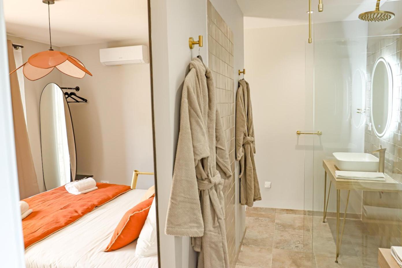 Les Gites De Laure - L'Eden Romantique, Chambres Hotes, Spa Prive, Couloir De Nage, Adults Only Malves-en-Minervois Exterior foto